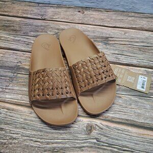 OluKai Women's Kamola Tan Slides size 8 basket weave NEW WITH TAGS Non-marking